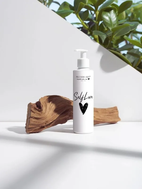 Maiden Art - Purifying Foam Cleanser – Hydrating Mousse – Natural Vegan Formula with Aloe, Plant, and Berry Extracts-Gentle, Oil-Control Formula for Clear, Radiant Skin – Ideal for All Seeking Clean, Radiant Skin